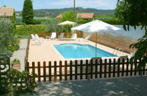 Maison de 2 chambres avec piscine partagee jardin clos et wifi a Vaison la Romaine